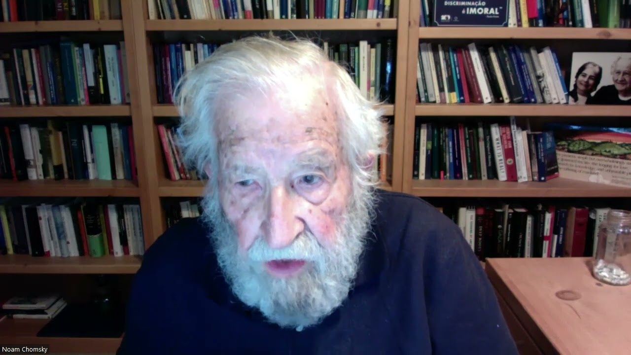 Noam Chomsky, linguista e escritor americano | Reprodução/YouTube