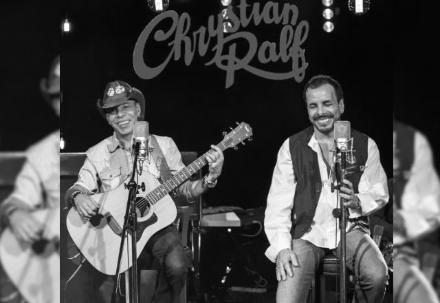 Chrystian e Ralf juntos se apresentando | Reprodução/Instagram