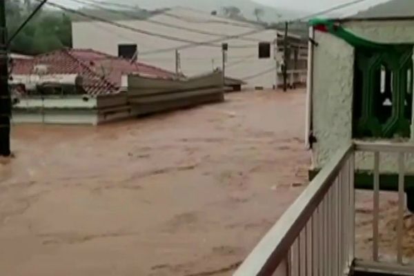 Chuvas em Minas Gerais já mataram seis pessoas desde sábado