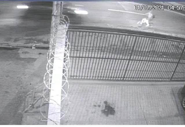 Ciclista morre e outro fica ferido após serem atropelados no Rio de Janeiro