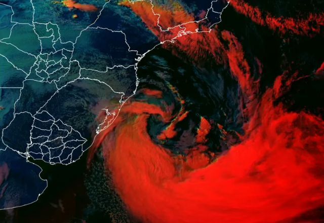 Formação de ciclone extratropical no sul do país | Foto: Reprodução/METSUL