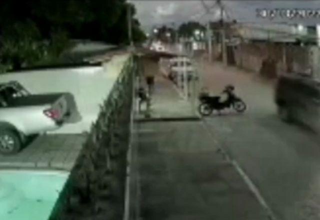 Circuito com a viatura passando