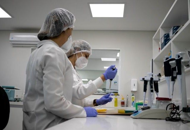 Em Brasília, coleta é feita por agendamento em delegacias da Polícia Civil do DF | Divulgação/PCDF