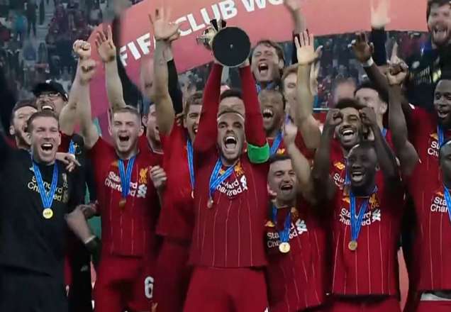 Com gol de Firmino, Liverpool ganha do Flamengo e leva Mundial de Clubes