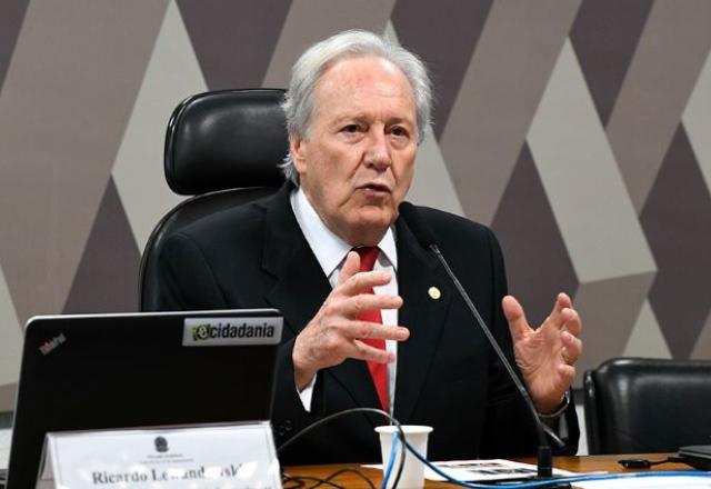 Comissão que atualizará Lei do Impeachment apresenta textos preliminares