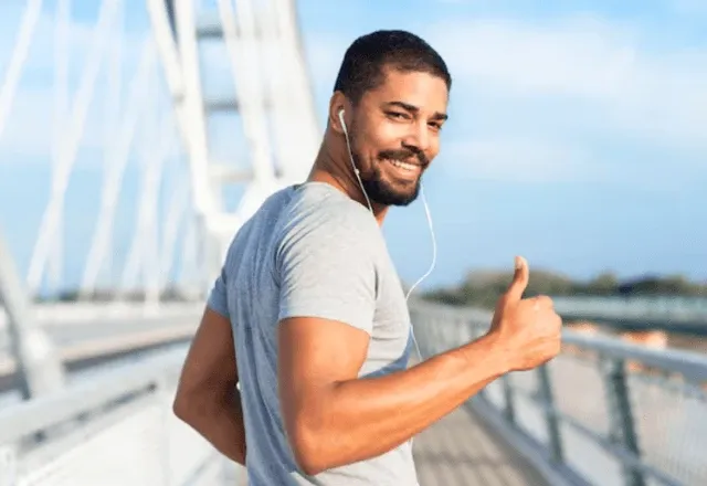 Como começar a correr de forma segura? | Freepik