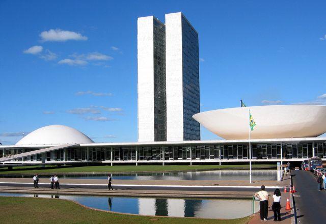 Congresso tem até 120 dias para aprovar novo Bolsa Família