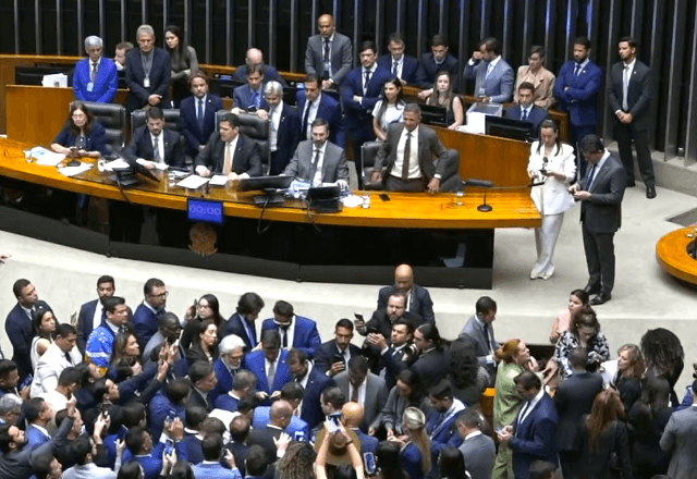Cúpula do Congresso vê necessidade de cumprimento da Lei da Dosimetria e irá se manifestar Cúpula do Congresso vê necessidade de cumprimento da Lei da Dosimetria e irá se manifestar