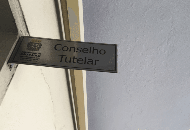 Menina de 8 anos com deficiência é resgatada de maus-tratos no Capão Redondo (SP)
