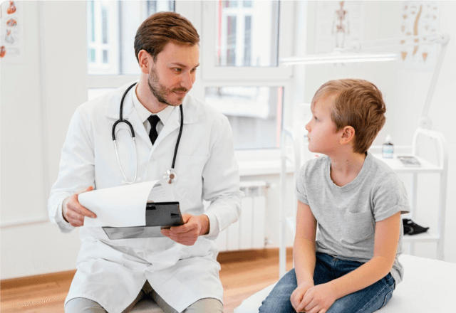 Consulta com urologista pode ser essencial a partir da infância | Freepik