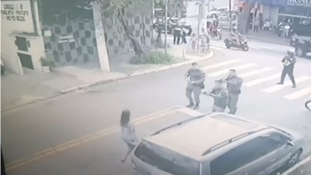 SP: Mulher morre baleada por PM após avançar com faca 