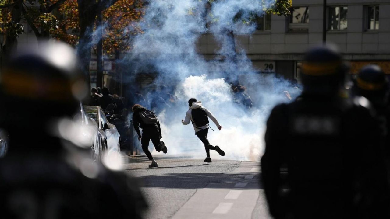 Protesto França - Reprodução/Redes