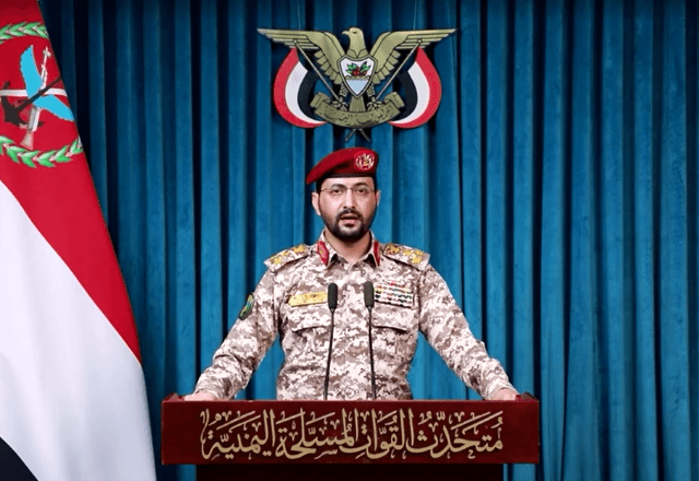 Yaha Saree, porta-voz militar Houthi, faz pronunciamento | Foto: Reuters - 22.07.2026