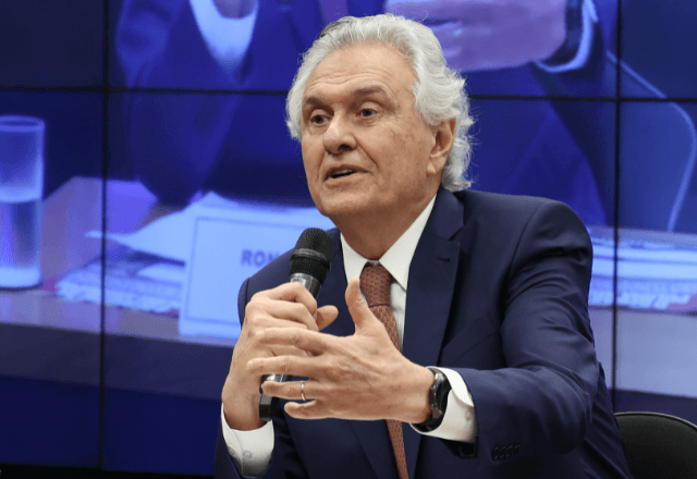 Governador de Goiás, Ronaldo Caiado (União Brasil), participa de Comissão Especial que analisa a PEC da Segurança Pública | Foto: Lula Marques/Agência Brasil - 02.12.2025