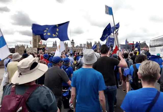 Maioria dos britânicos se diz decepcionada com Brexit