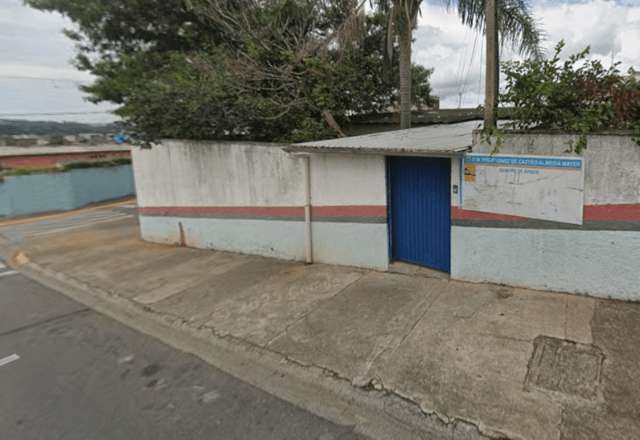 Fachada da Escola Municipal de Ensino Fundamental Profª Ignez de Castro Almeida Meyer, em Suzano (SP) | Foto: Reprodução/Google Maps - 07.04.2026