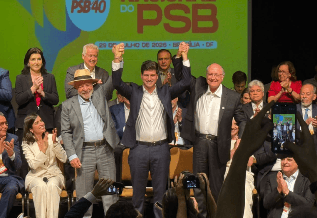 PSB confirma Alckmin como vice de Lula nas eleições PSB confirma Alckmin como vice de Lula nas eleições