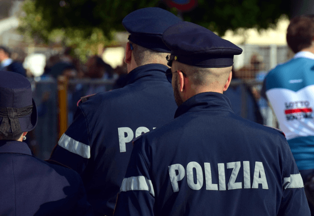 Agentes policiais da Itália | Foto: Pixabay