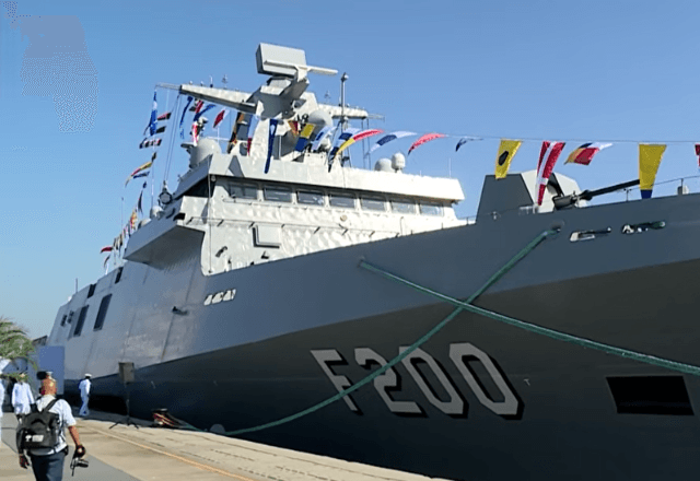 Marinha do Brasil recebe primeira embarcação de guerra produzida no país em 46 anos
