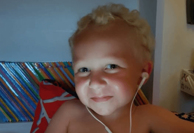 Oliver Gorman, menino britânico de 12 anos que morreu após inalar desodorante | Foto: Reprodução/Facebok/@PerryJonesFuneral - 15.05.2025