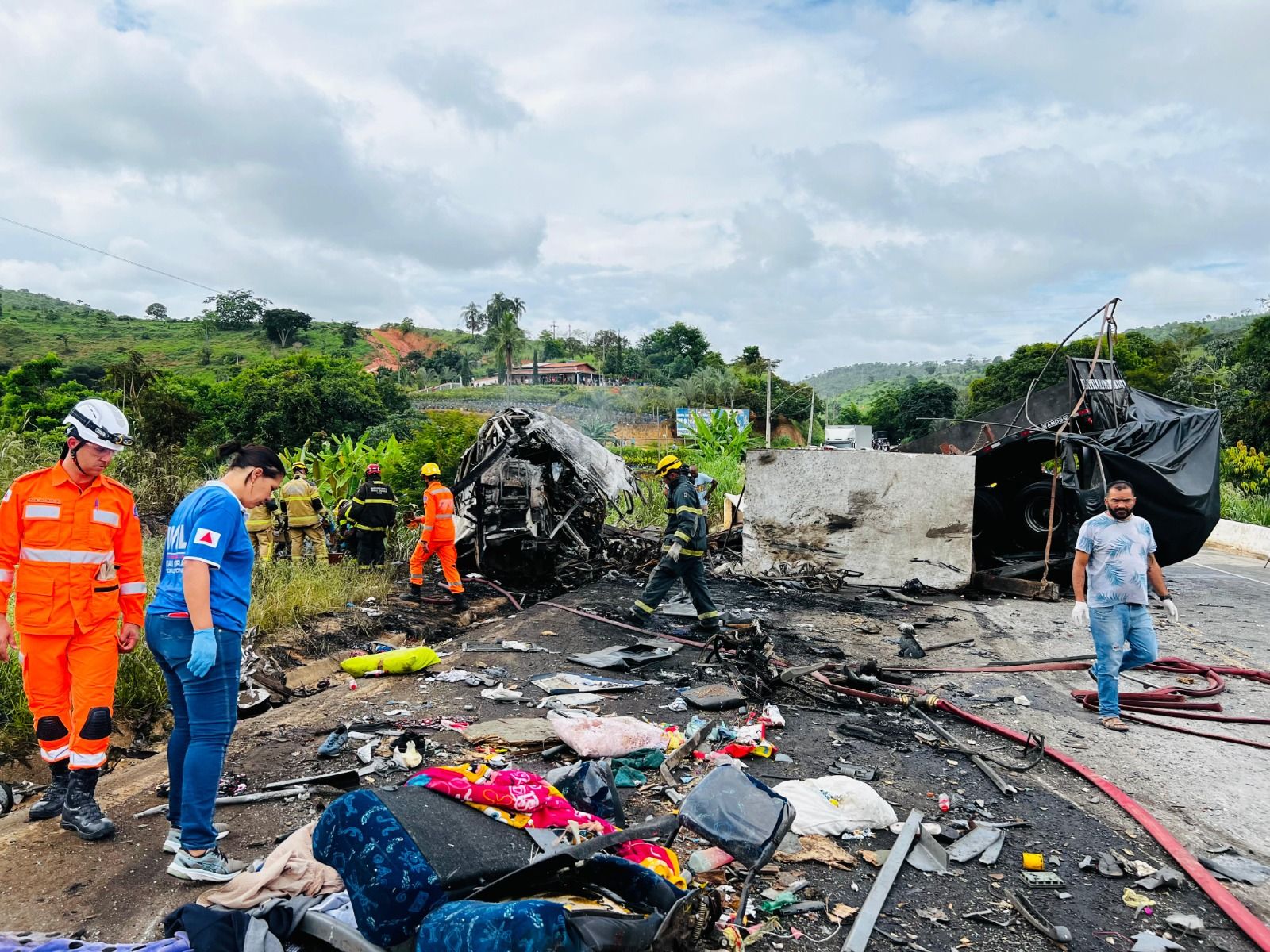 Autoridades lamentam acidente com mais de 30 mortos em Teófilo Otoni