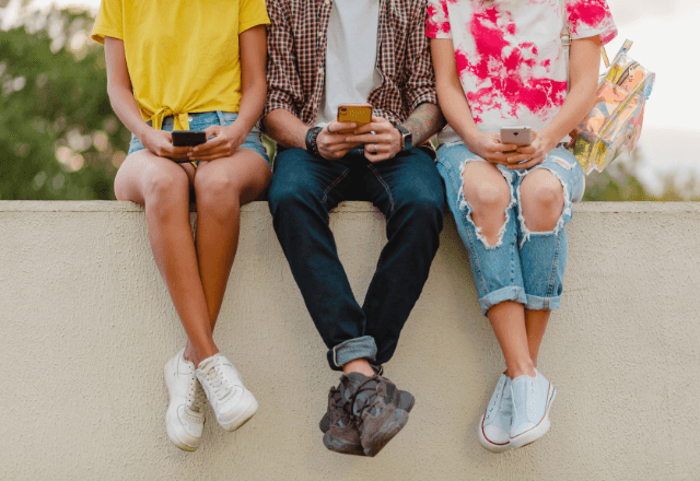 Meta enfrenta alegações de líderes globais de que os produtos da empresa prejudicam os usuários jovens | Freepik