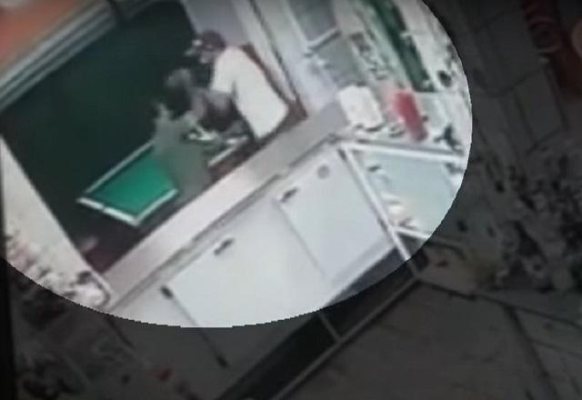 Criminoso dá facada em jovem em bar de Itu, interior de SP
