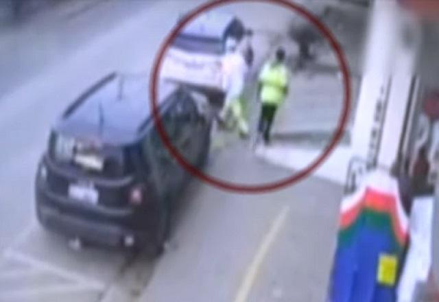 Criminosos vestidos de garis atacam motorista em rua de Cotia (SP)