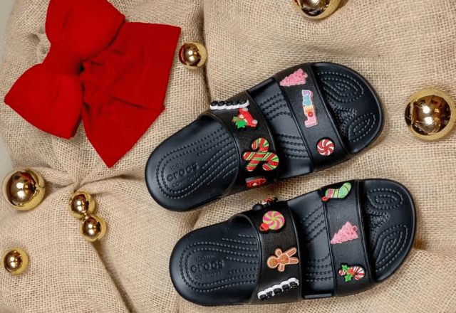 Crocs expandiu o uso de “charms” como linguagem de autoexpressão | Divulgação