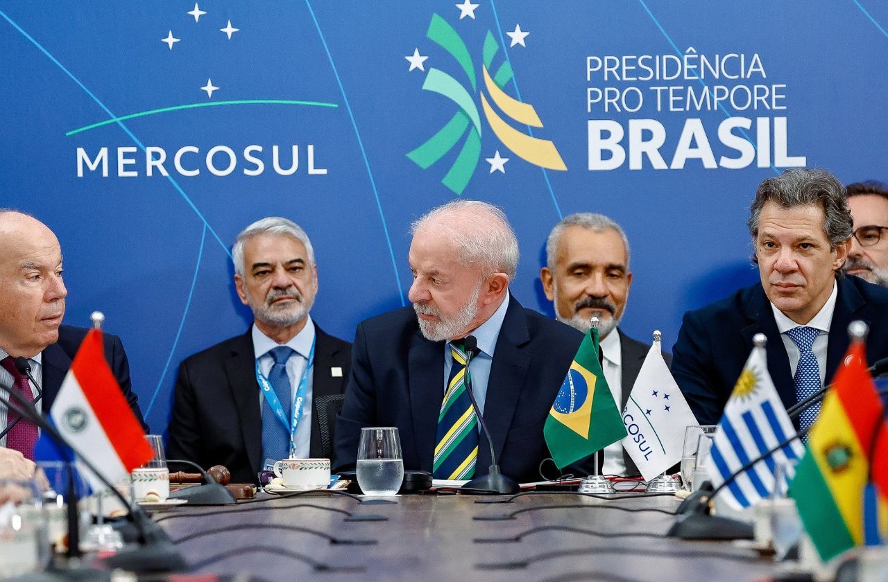 Brasil diverge de menção à Venezuela, e grupo com Argentina publica nota paralela após cúpula do Mercosul Brasil diverge de menção à Venezuela, e grupo com Argentina publica nota paralela após cúpula do Mercosul