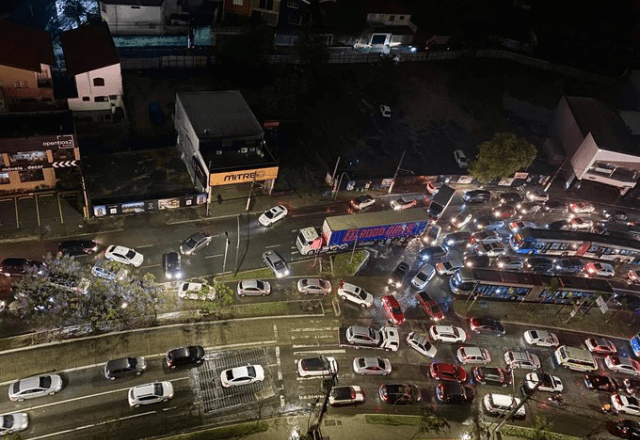 Congestionamento na cidade de São Paulo | Redes Sociais