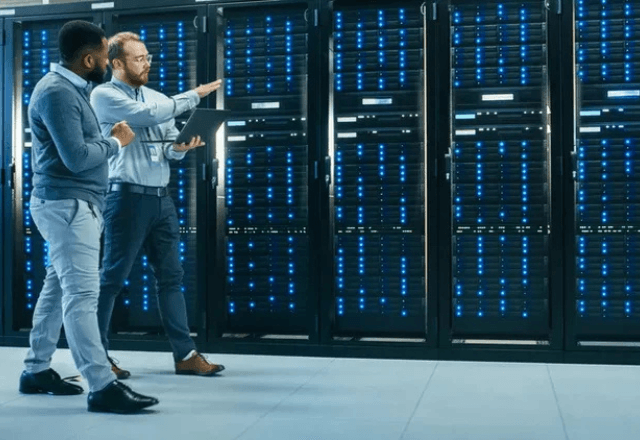 Alto consumo de data centers e matriz energética cara podem influenciar no desempenho americano | gorodenkoff/Getty Images