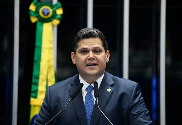 Davi Alcolumbre (União Brasil-AP) faz discurso como candidato à presidência do Senado | Divulgação/Marcos Oliveira/Agência Senado