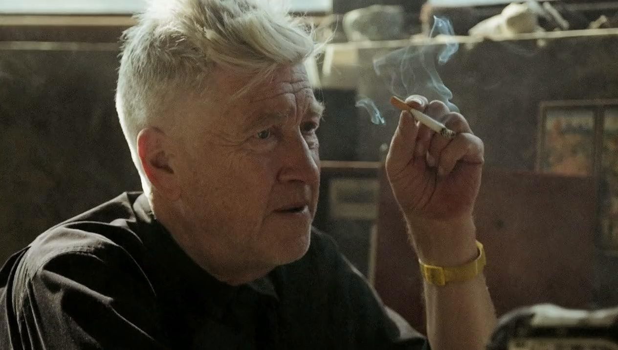 Diretor de Hollywood conta que começou a fumar com 8 anos e hoje precisa de oxigênio para andar Diretor de Hollywood conta que começou a fumar com 8 anos e hoje precisa de oxigênio para andar
