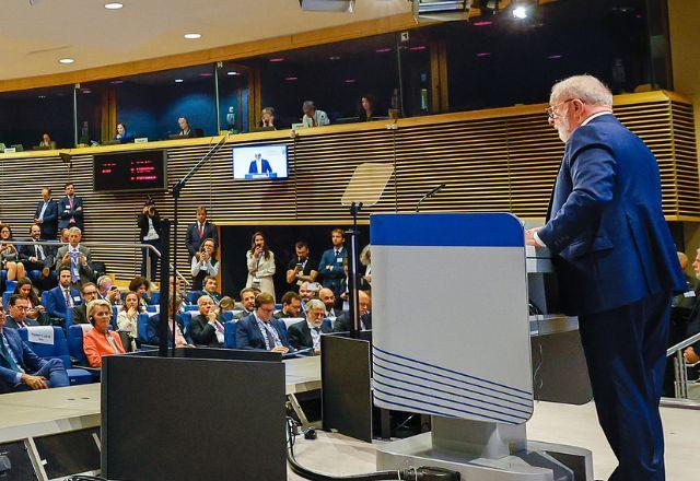 Declaração foi dada em Bruxelas, na Bélgica, onde o petista participou da Cúpula entre a Celac e a UE | Ricardo Stuckert