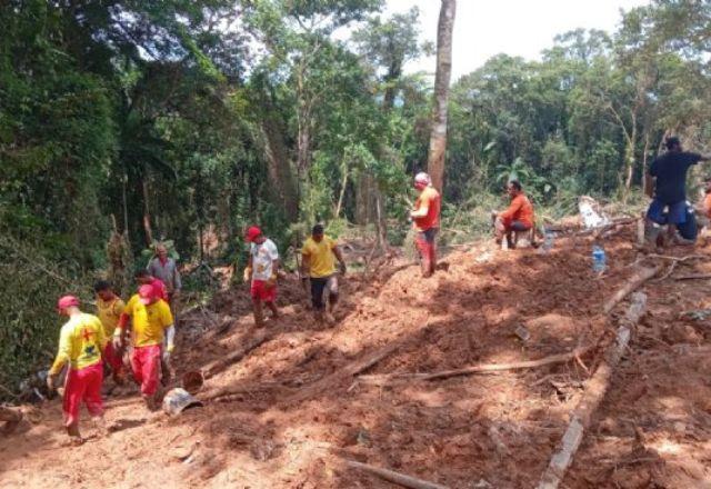 Funcionários temem que os desaparecidos já estejam mortos, uma vez que os estragos provocados pelas chuvas aconteceram há seis dias | Jorge Mesquita/Depcom