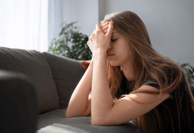 Tristeza ou depressão? Como diferenciar os sintomas e buscar ajuda no momento certo Tristeza ou depressão? Como diferenciar os sintomas e buscar ajuda no momento certo