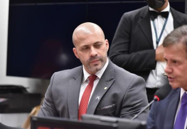 Preso, Daniel Silveira triplicou gastos com divulgação parlamentar Preso, Daniel Silveira triplicou gastos com divulgação parlamentar