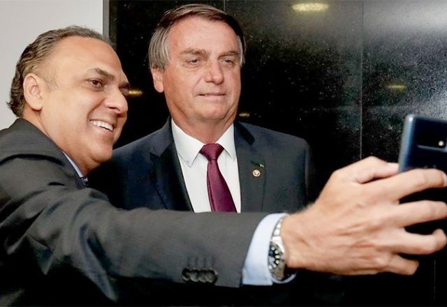 Desembargador Marcelo Lima Buhatem em foto com Bolsonaro | Divulgação/Alan Santos/PR