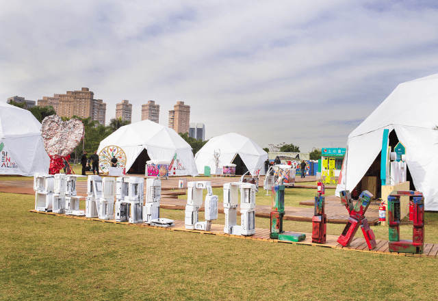 Bienal do lixo  - Reprodução