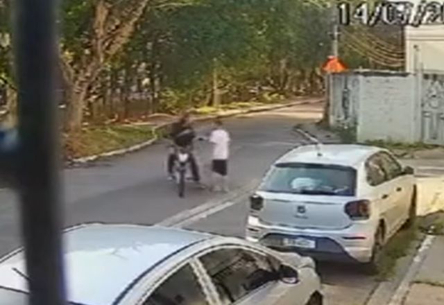 Jovem de 17 anos é morto com tiro na cabeça em tentativa de assalto 