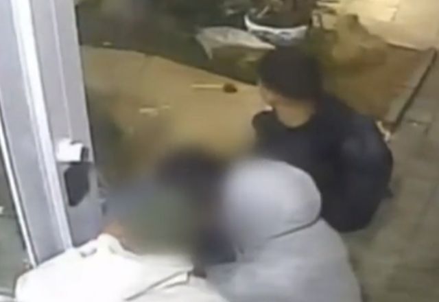 Ladrão come espetinho durante assalto no centro de SP 