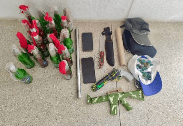 Torcedores são detidos com coquetéis molotov - Reprodução