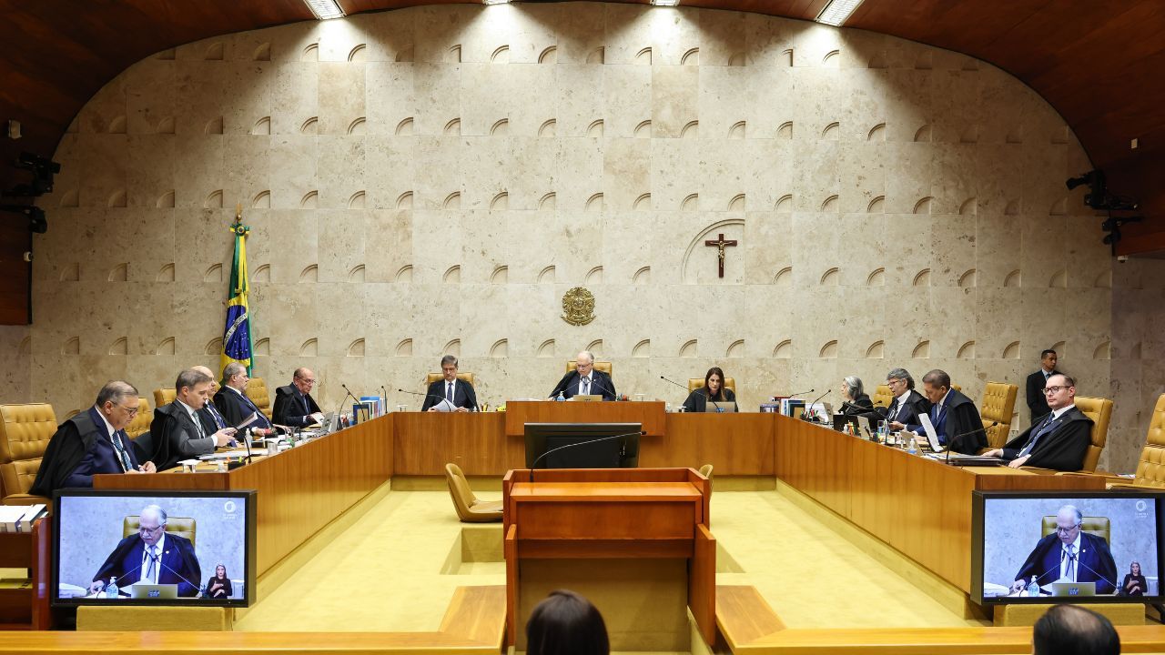 Imagem da notícia: Começa sessão do STF que decide sobre investigação a Moraes Imagem da notícia: Começa sessão do STF que decide sobre investigação a Moraes