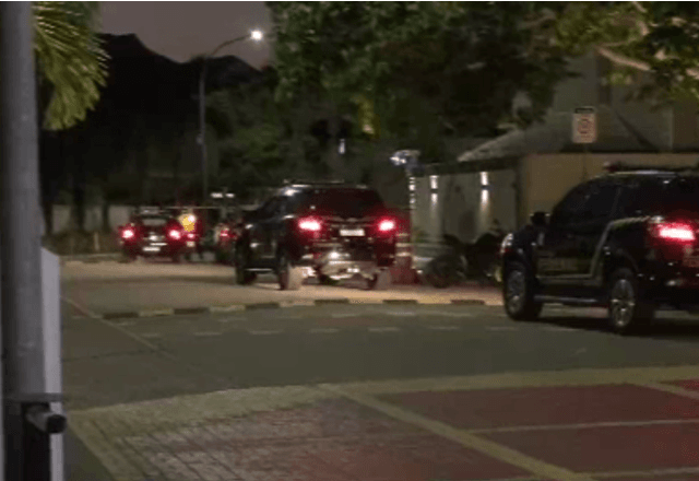 vídeoPolíciaChefe de facção do Pará é preso em operação no Rio de JaneiroCriminoso era foragido há quatro anos e foi capturado durante intenso confronto nas comunidades do Fallet e Fogueteiro, na região central do Rio de Janeiro