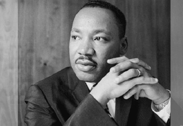 MundoEUA divulgam arquivos secretos do FBI sobre morte de Martin Luther KingMais de 240 mil páginas foram liberadas nesta segunda (21); documentos mostram a perseguição do FBI em relação ao líder dos direitos civis nos EUA
