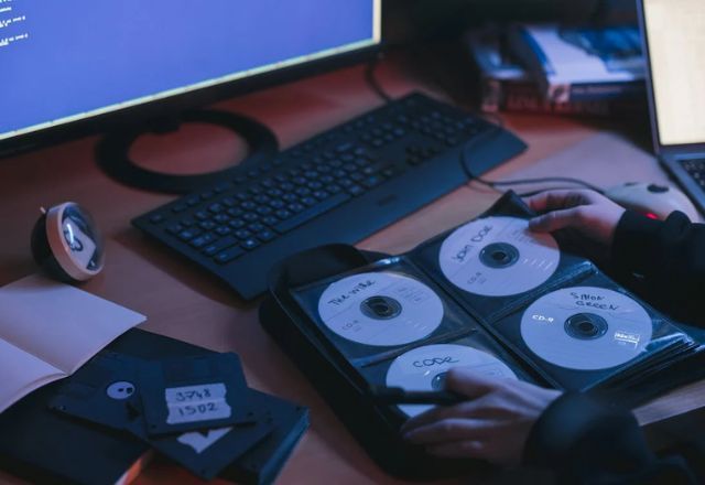 Acesso a sites piratas de filmes e séries cai 60% no Brasil Acesso a sites piratas de filmes e séries cai 60% no Brasil