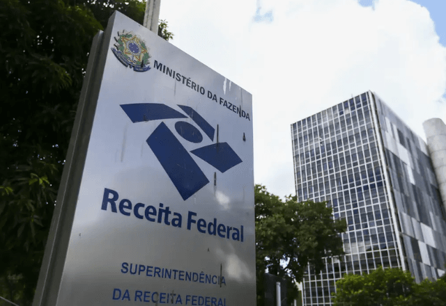 Receita Federal paga nesta sexta-feira (29) restituição do Imposto de renda para quem caiu na malha fina | Divulgação/Marcelo Camargo/Agência Brasil