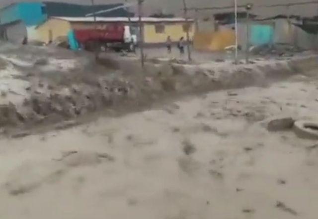 Deslizamento de terra que atingiu a região de Arequipa