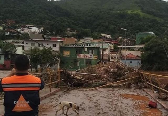 Destruição causada pelas chuvas em Minas Gerais